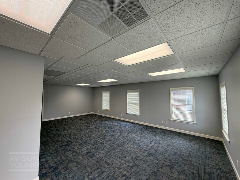 More Photos Of 3443 Pelham Rd, Greenville Office For Lease