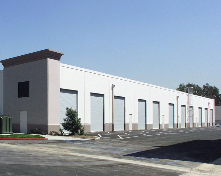 More Photos Of 1950-2000 S Grove Ave, Ontario Unknown For Lease