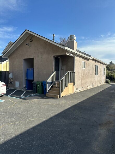 More Photos Of 3045 Porter St, Soquel Office For Lease