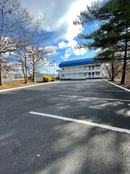 More Photos Of 633 White Horse Pike, Absecon Hotel For Sale