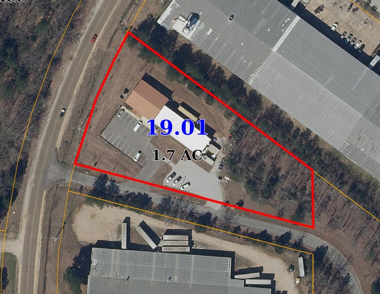 More Photos Of 120 Air Park Rd, Tupelo Specialty For Sale