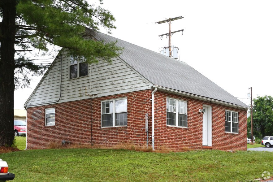 More Photos Of 3306 Baltimore Blvd, Finksburg Auto Repair For Lease