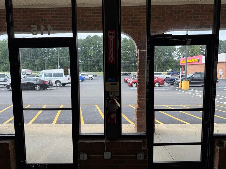 More Photos Of 114 US Highway 13 Byp, Windsor General Retail For Lease