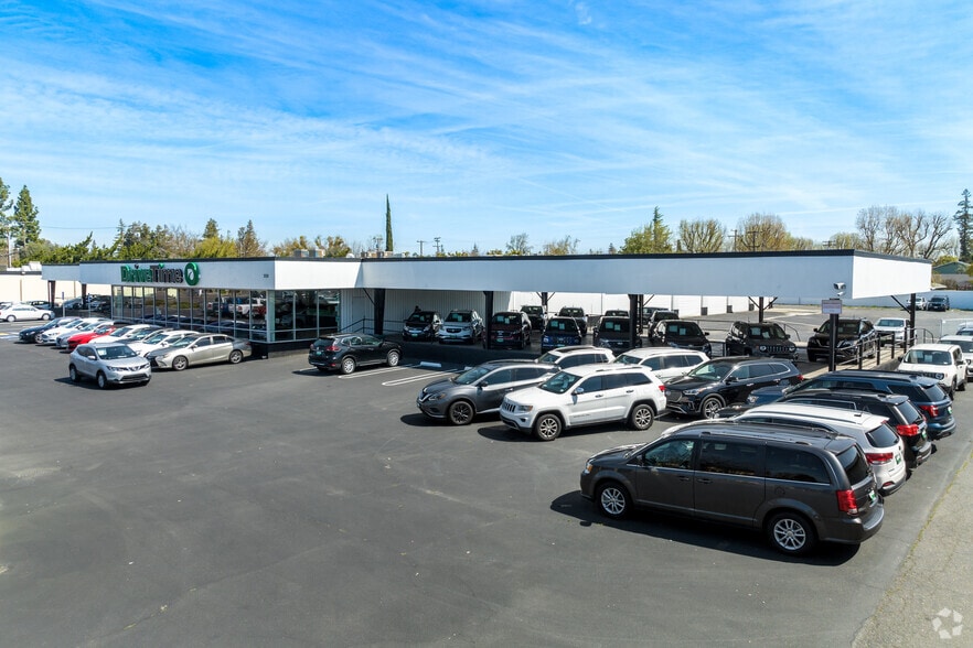 More Photos Of 3120 Mchenry Ave, Modesto Auto Dealership For Sale