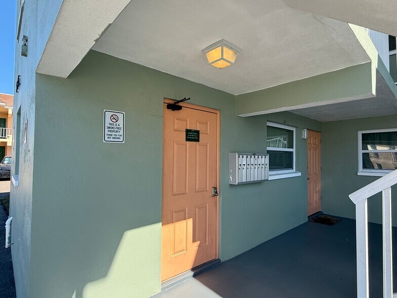 More Photos Of 2035 Alpine Rd, Clearwater Apartments For Sale