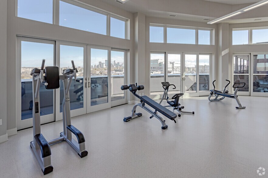 More Photos Of 1455 W Lake St, Minneapolis Multifamily For Sale