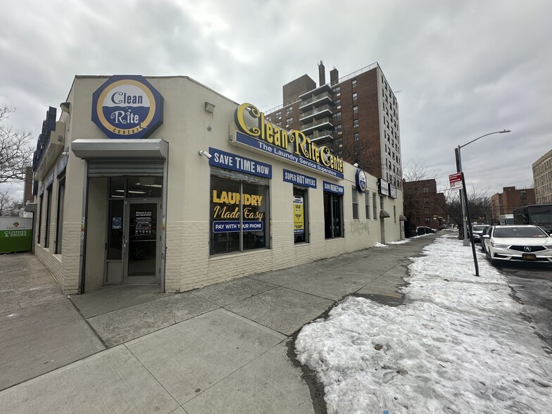 Primary Photo Of 2451 White Plains Rd, Bronx Office For Lease