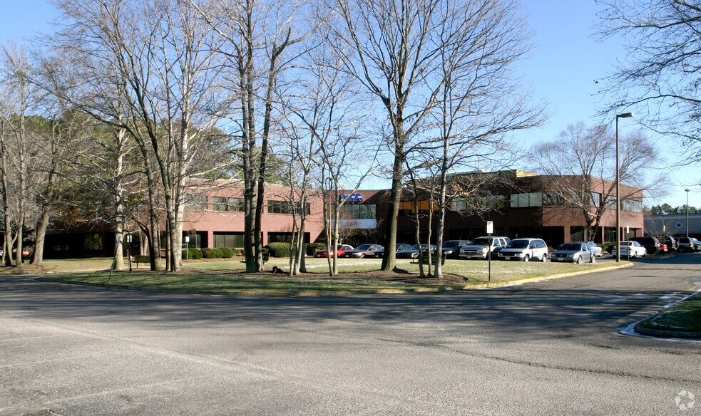 More Photos Of 760 Lynnhaven Pky, Virginia Beach Office For Lease