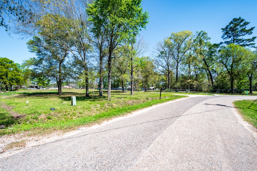 More Photos Of 20110 FM 1485 Rd, New Caney General Retail For Sale