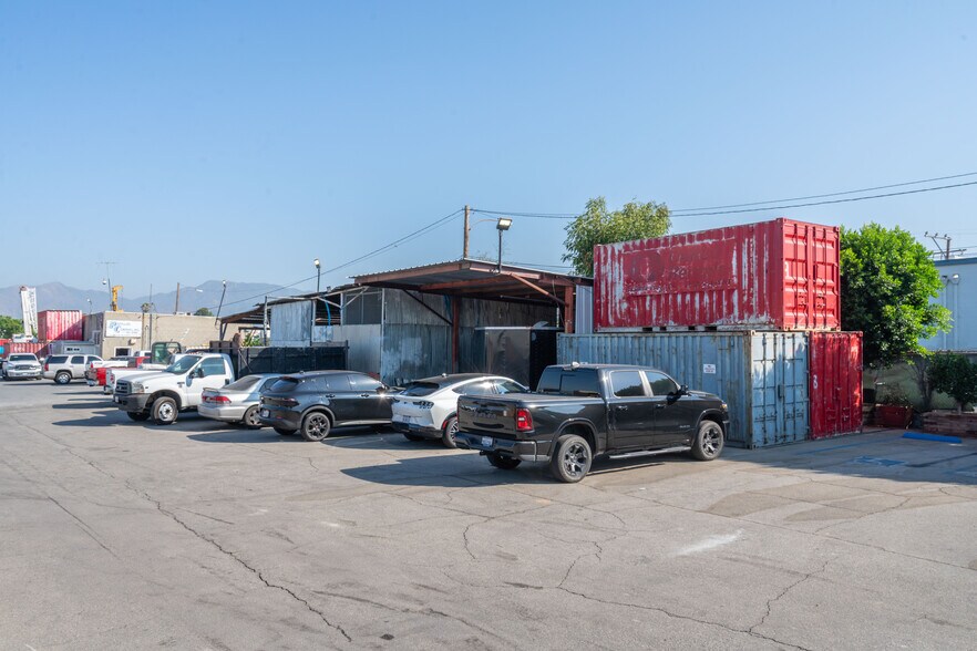 More Photos Of 669 Arroyo St, San Fernando Manufacturing For Sale