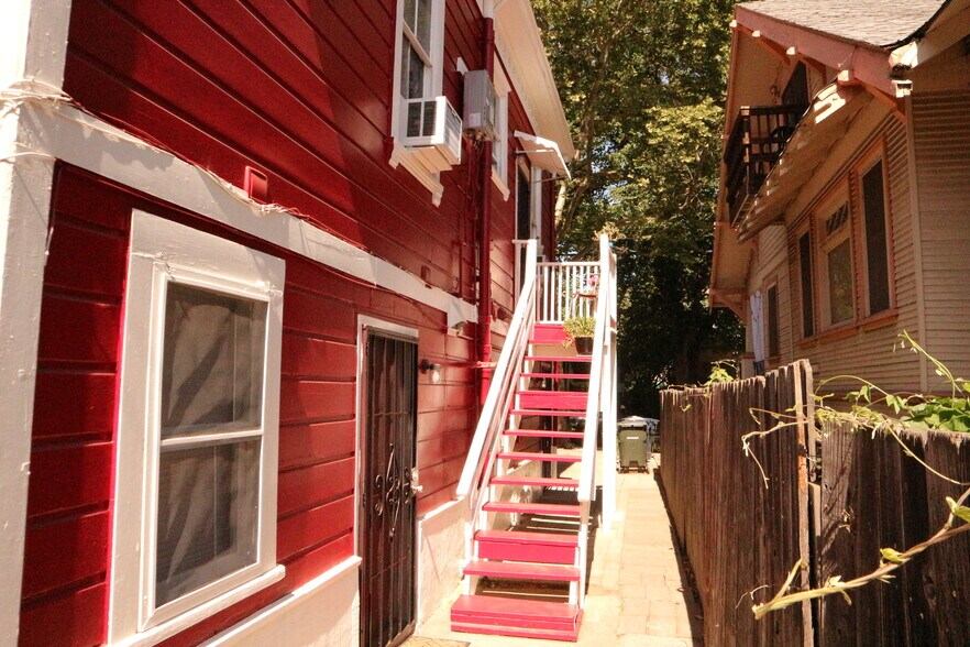 More Photos Of 421 28th St, Sacramento Apartments For Sale