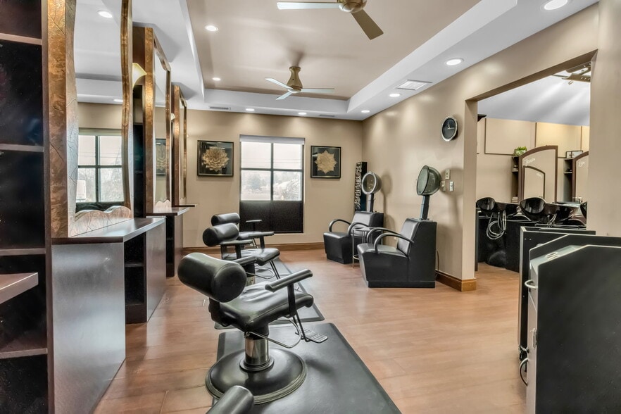 More Photos Of 8180 Wehrle Dr, Buffalo General Retail For Sale