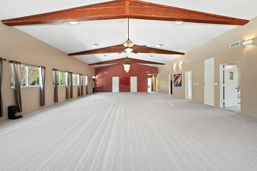 More Photos Of 5905 Old Wheeler Rd, La Verne Assisted Living For Lease