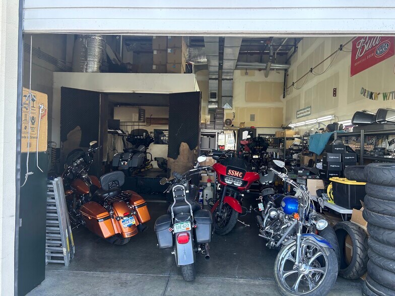 More Photos Of 802-886 E 78th Ave, Denver Warehouse For Sale