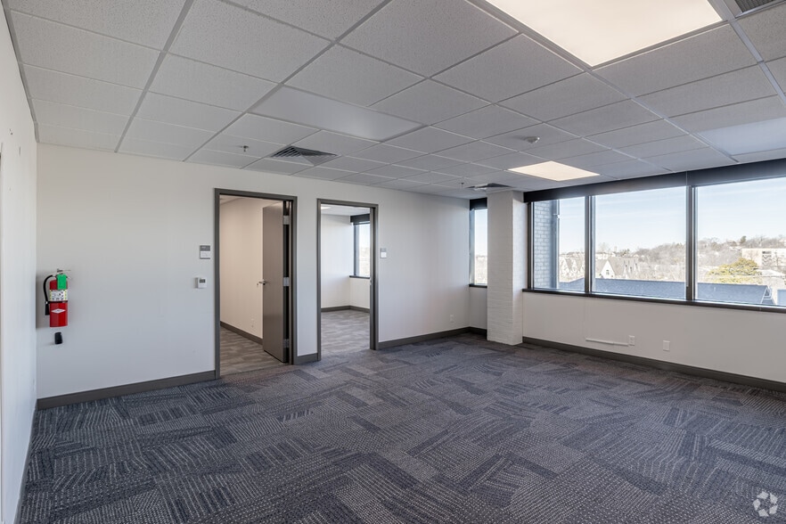 More Photos Of 112 W Center St, Fayetteville Office For Sale