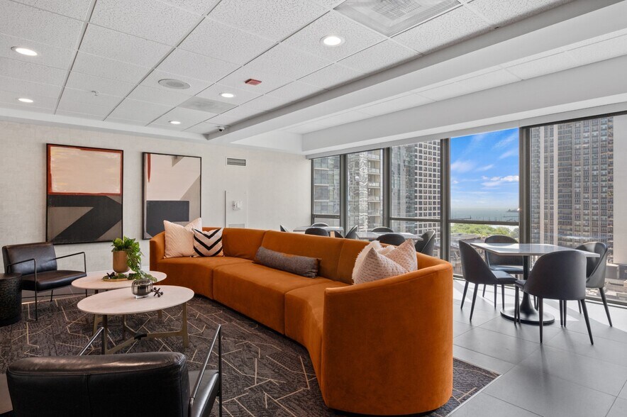 More Photos Of 400 E South Water St, Chicago Apartments For Lease