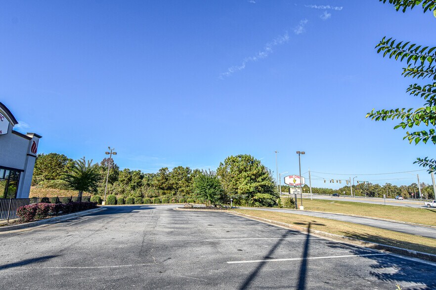 More Photos Of 1530 Hwy 16, Griffin Restaurant For Sale