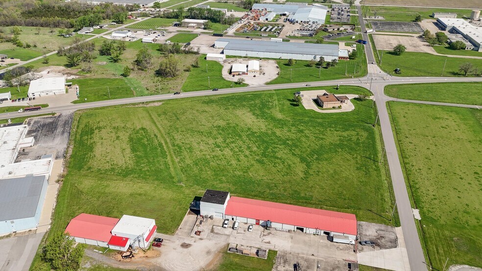 More Photos Of Highway 24 & Robertson Road, Moberly Land For Sale