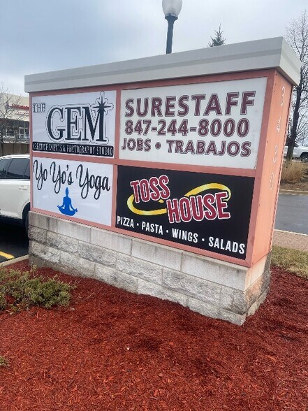 More Photos Of 3430 Grand Ave, Gurnee Storefront For Lease