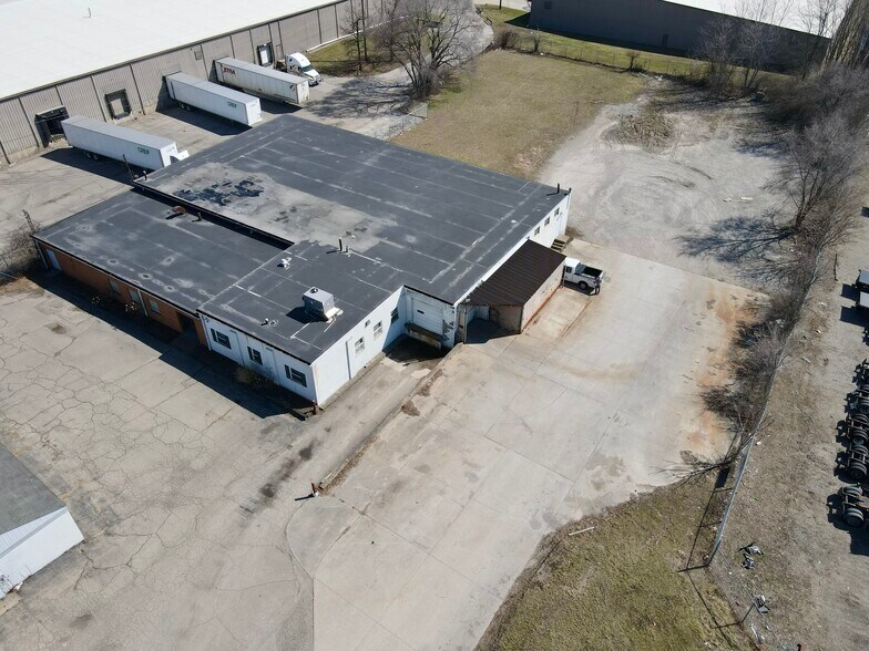 More Photos Of 5722 Este Ave, Cincinnati Warehouse For Lease