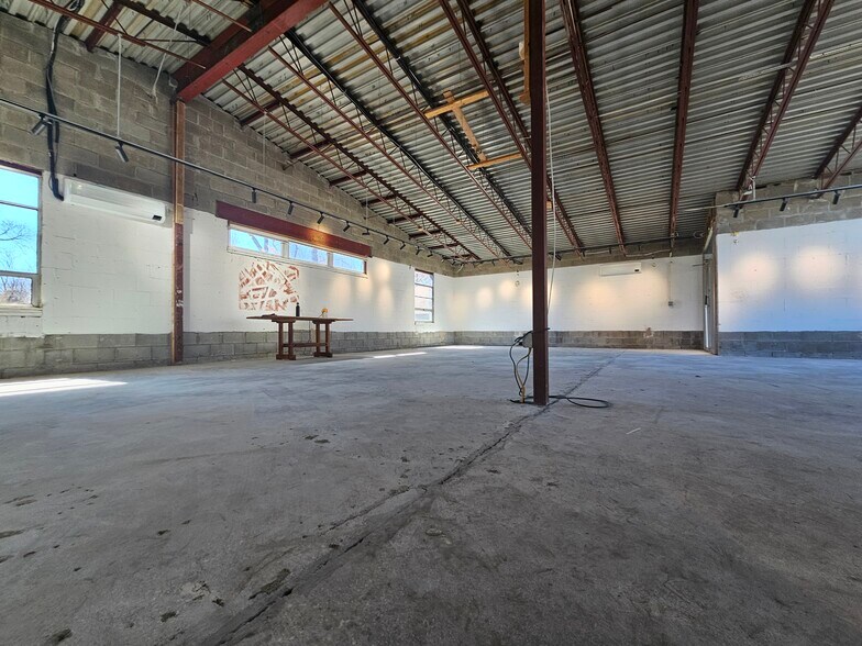 More Photos Of 23 West St, Warwick Office For Lease