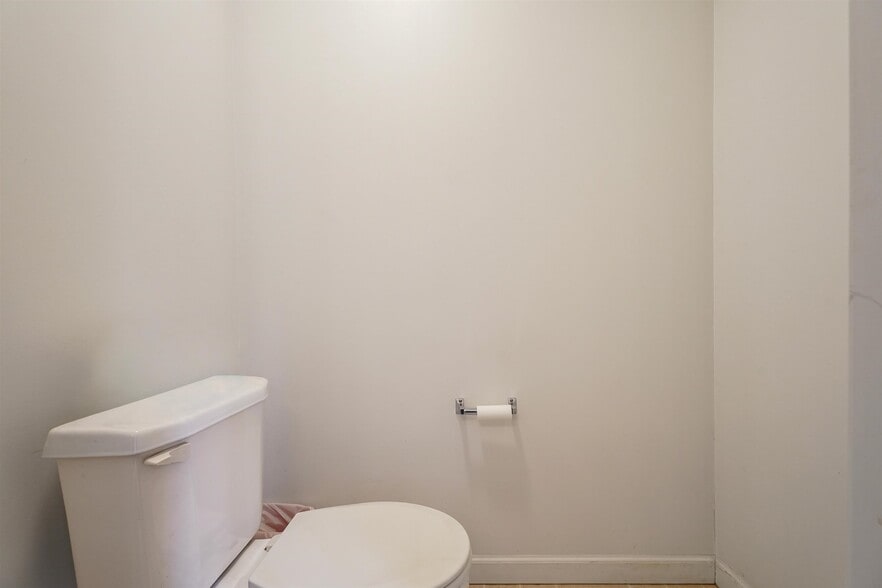 More Photos Of 214 N Main St, North Wales Office Residential For Sale