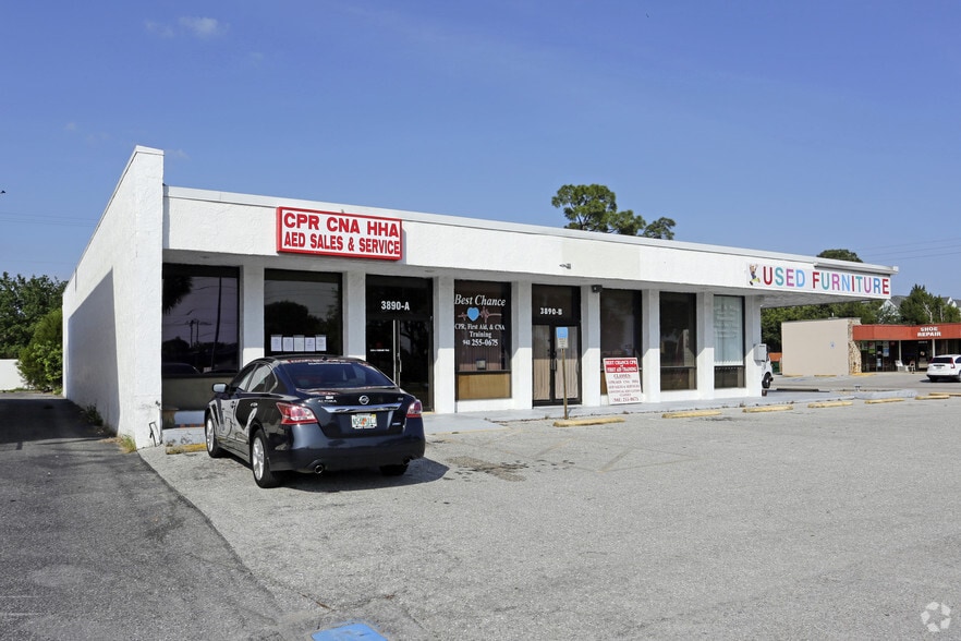 More Photos Of 3890 Tamiami Trl, Port Charlotte General Retail For Lease
