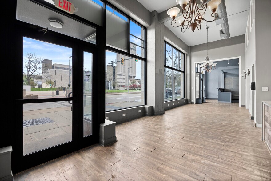 More Photos Of 1900 Euclid Ave, Cleveland Apartments For Lease