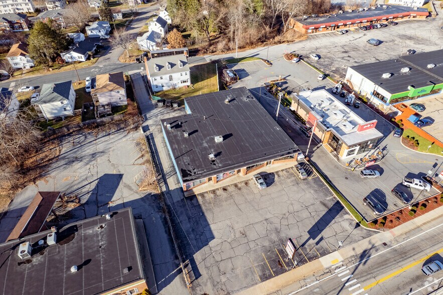 More Photos Of 121 E Main St, Webster Freestanding For Lease