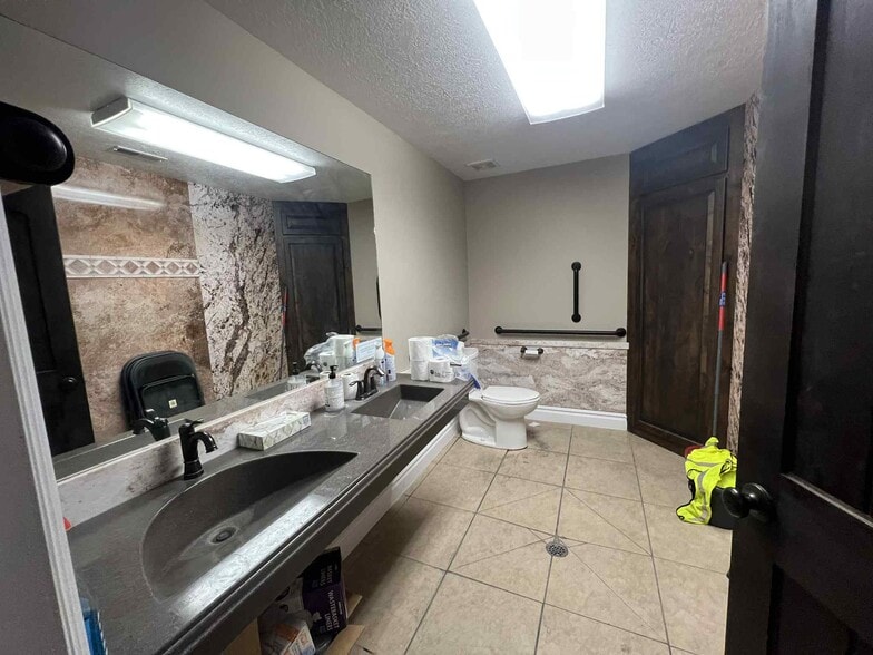 More Photos Of 1339 W 3300 S, Ogden Warehouse For Lease