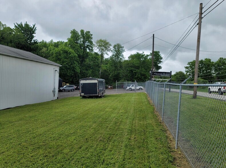 More Photos Of 1006 Perry Hwy, Harmony Warehouse For Sale