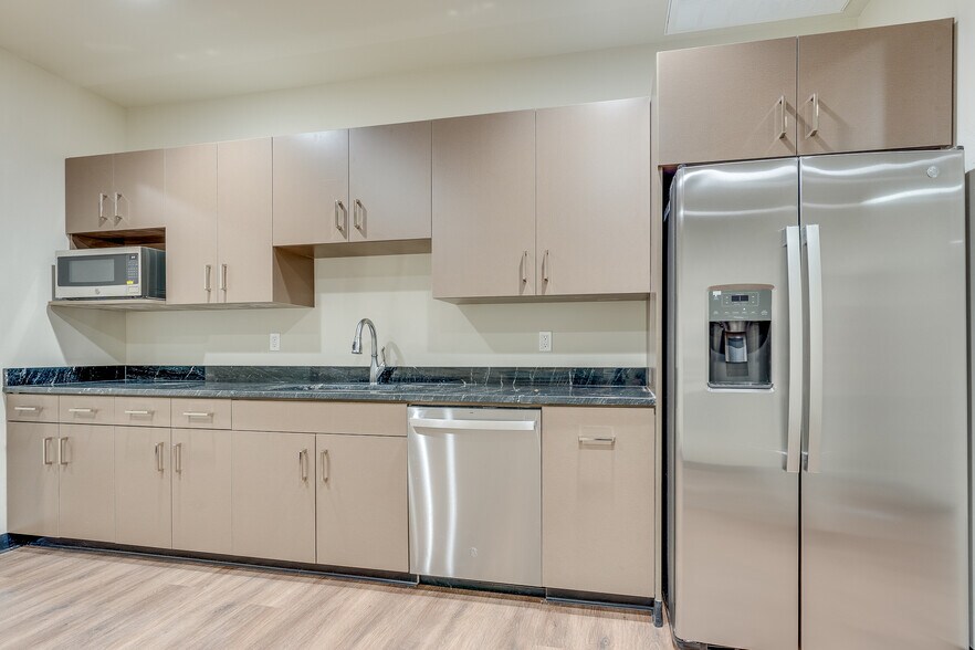 More Photos Of 710 Colony Dr, Ada Office For Lease