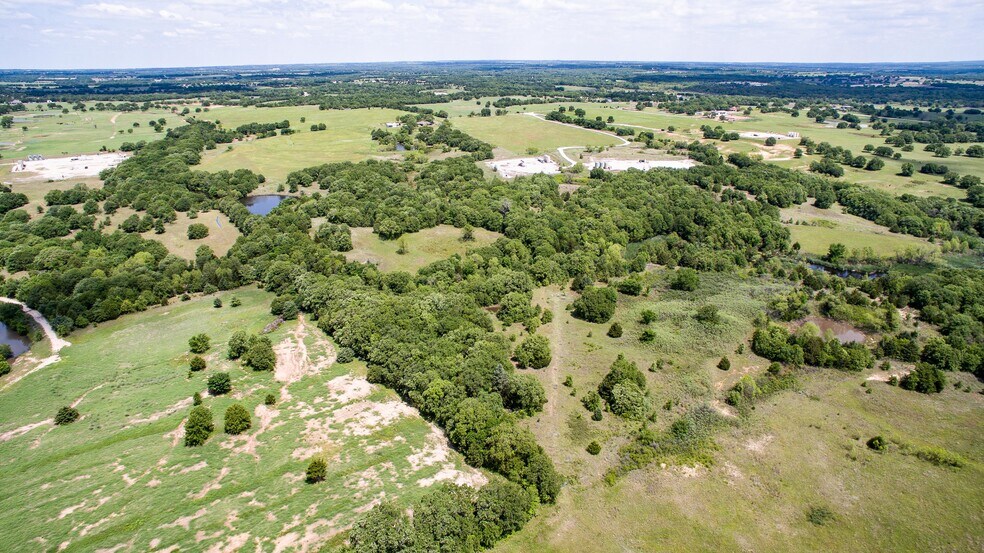 More Photos Of 622 Darwin Rd, Sunset Land For Sale