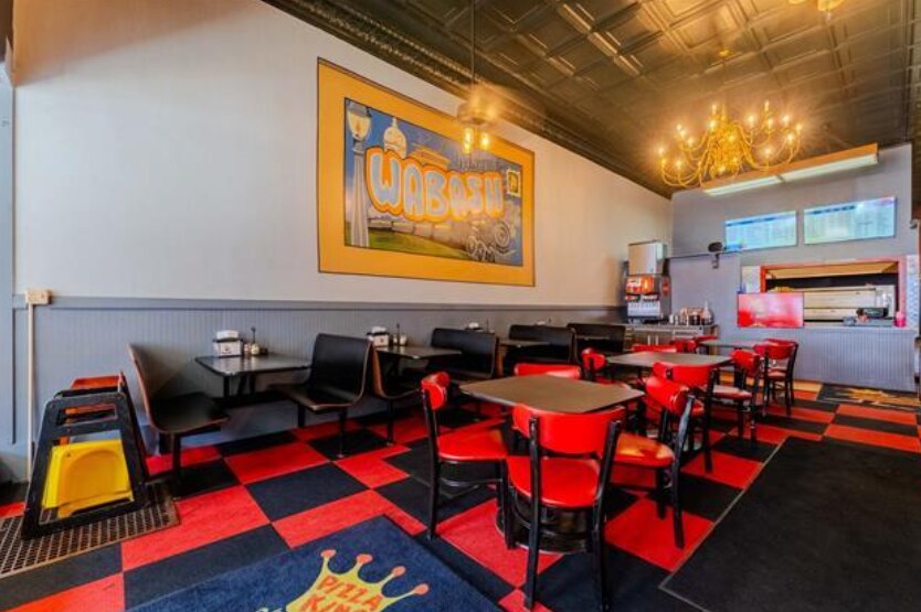 More Photos Of 46 W Canal St, Wabash Restaurant For Sale