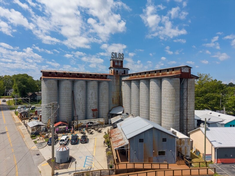 More Photos Of 207 W 2nd Ave, Easley Hospitality For Sale