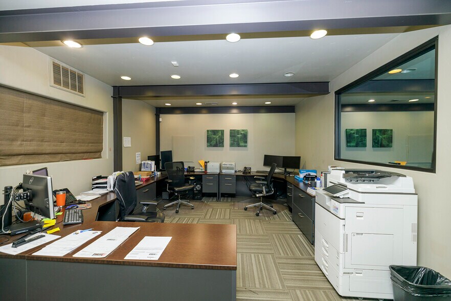 More Photos Of 213 C St, Turlock Industrial For Sale