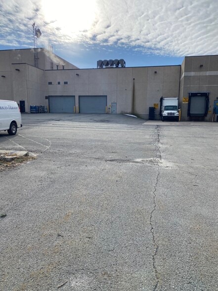 More Photos Of 45 Commerce Dr, Waverly Distribution For Sale