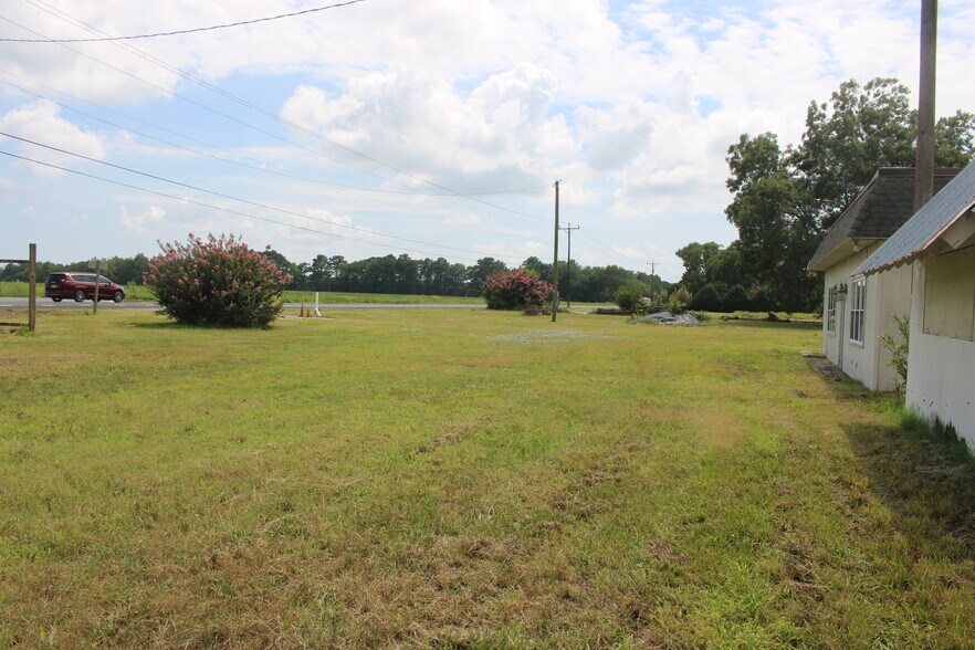 More Photos Of 34446 Lankford Hwy, Painter Storefront Retail Residential For Sale