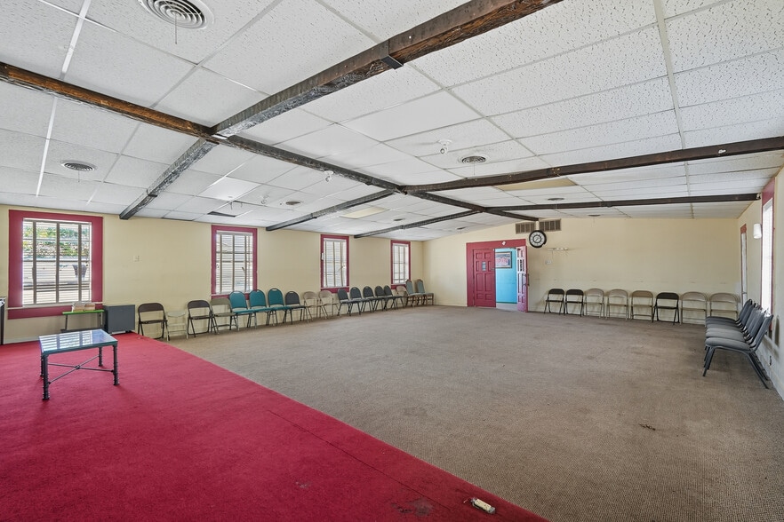 More Photos Of 1510 Portland Ave, Abilene Lodge Meeting Hall For Sale