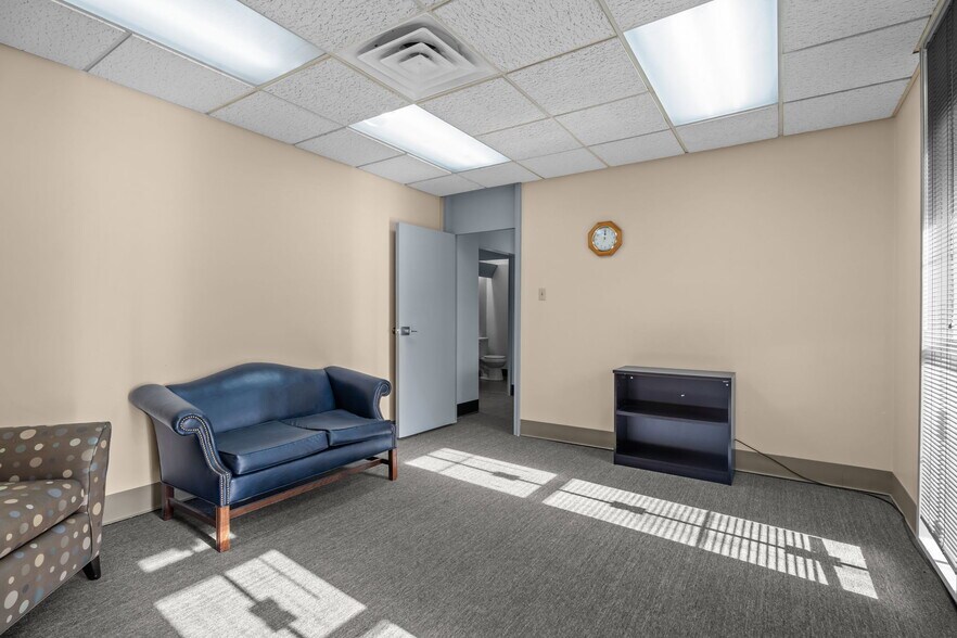 More Photos Of 401 N James St, Goldsboro Medical For Sale