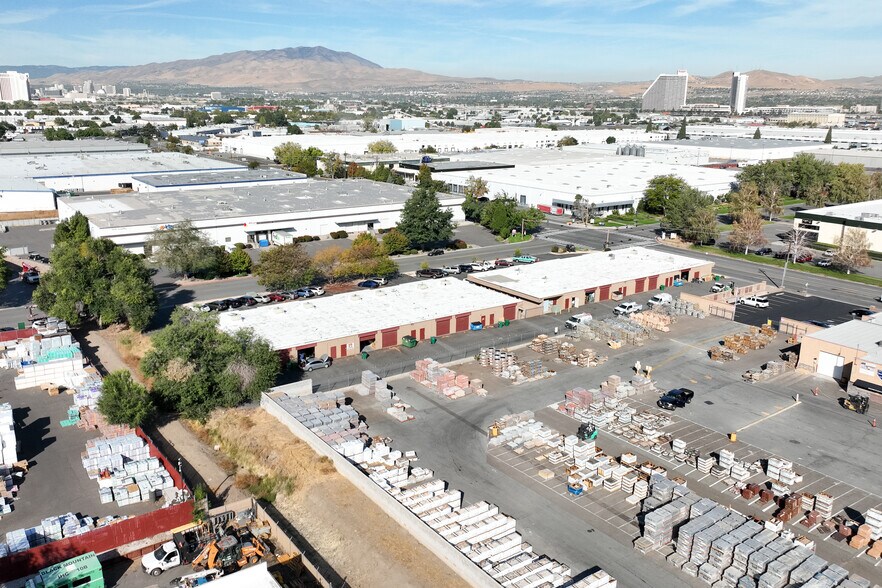 More Photos Of 397-399 Greg St, Sparks Light Distribution For Lease