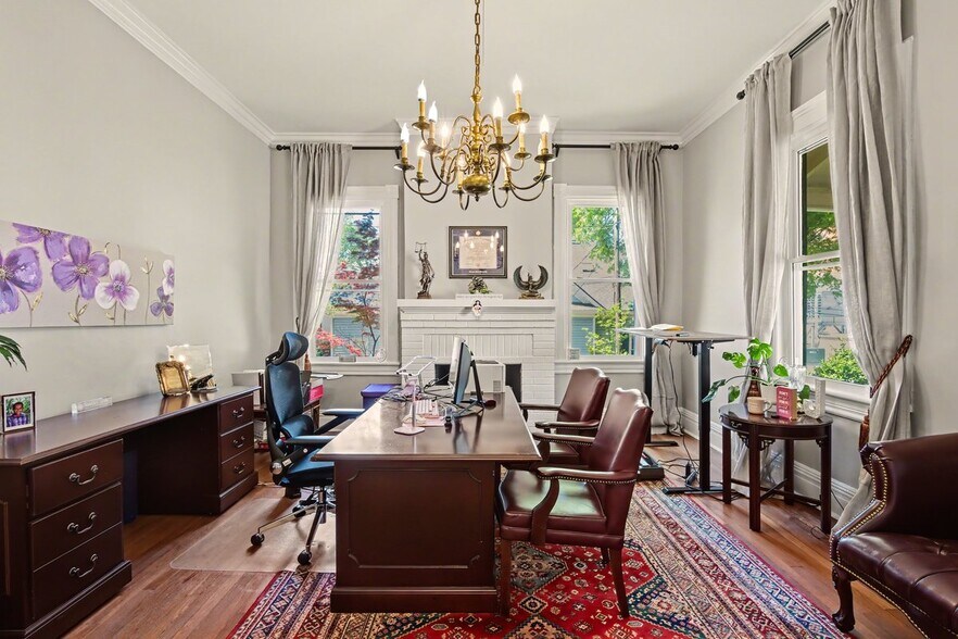 More Photos Of 236 Washington Ave, Marietta Office Residential For Sale