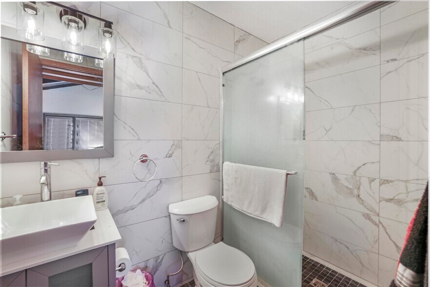 More Photos Of 145 Robbins Ave, Twin Falls Apartments For Sale