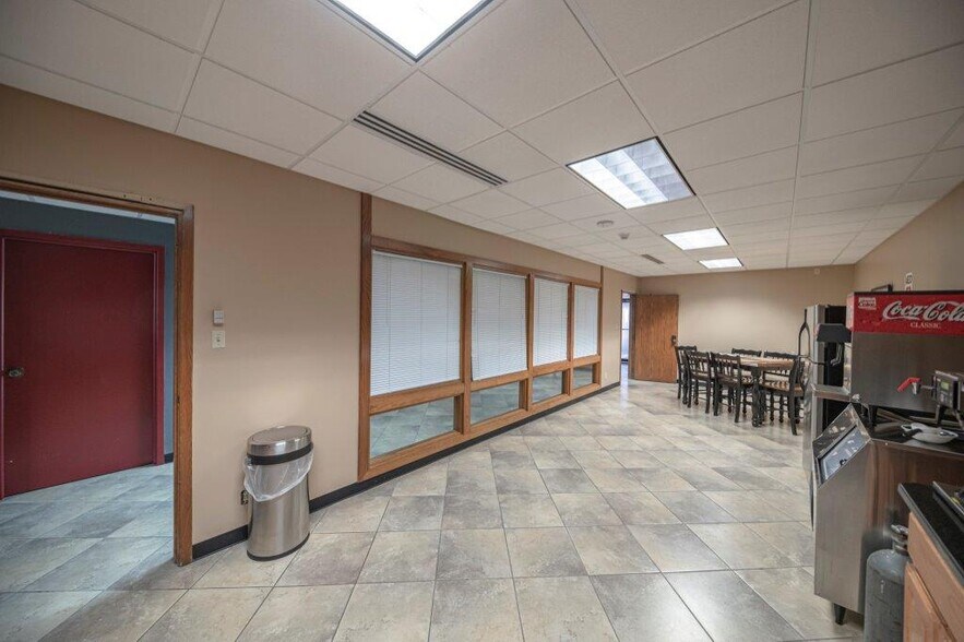 More Photos Of 125 W Missouri Ave, Midland Office For Lease