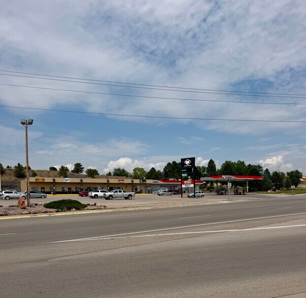 More Photos Of 719-731 Washington Blvd, Newcastle Storefront Retail Office For Sale