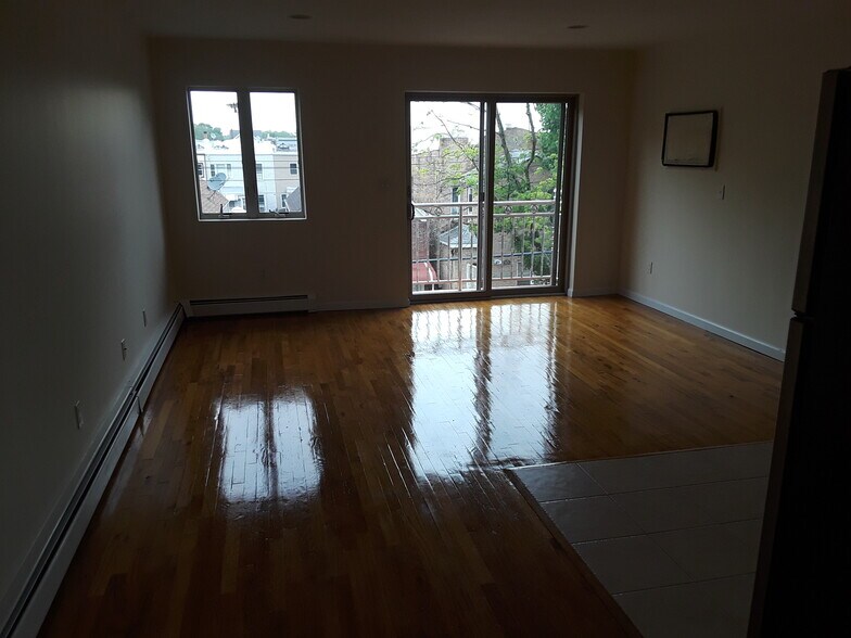 More Photos Of 9516-9518 87th St, Ozone Park Apartments For Sale