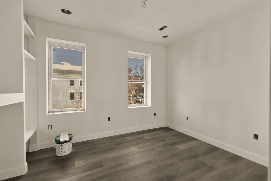 More Photos Of 2324 N Capitol St NW, Washington Storefront Retail Residential For Sale