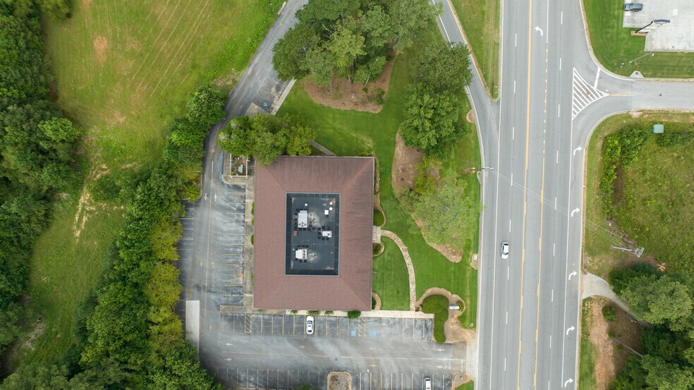 More Photos Of 1330 N Park St, Carrollton Office For Sale