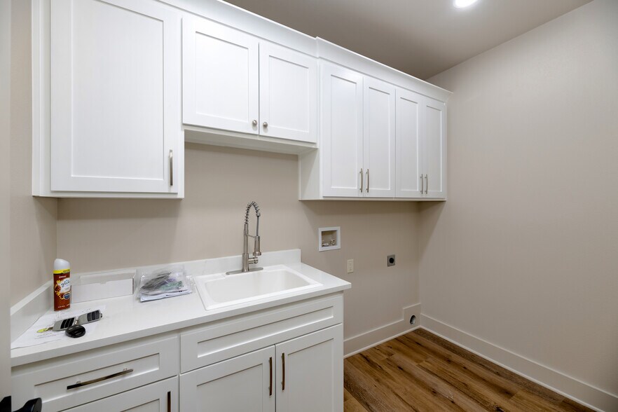 More Photos Of 2261 TX-276, Emory Specialty For Sale