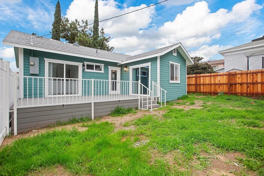 More Photos Of 1736 N Sierra Bonita Ave, Pasadena Land For Sale